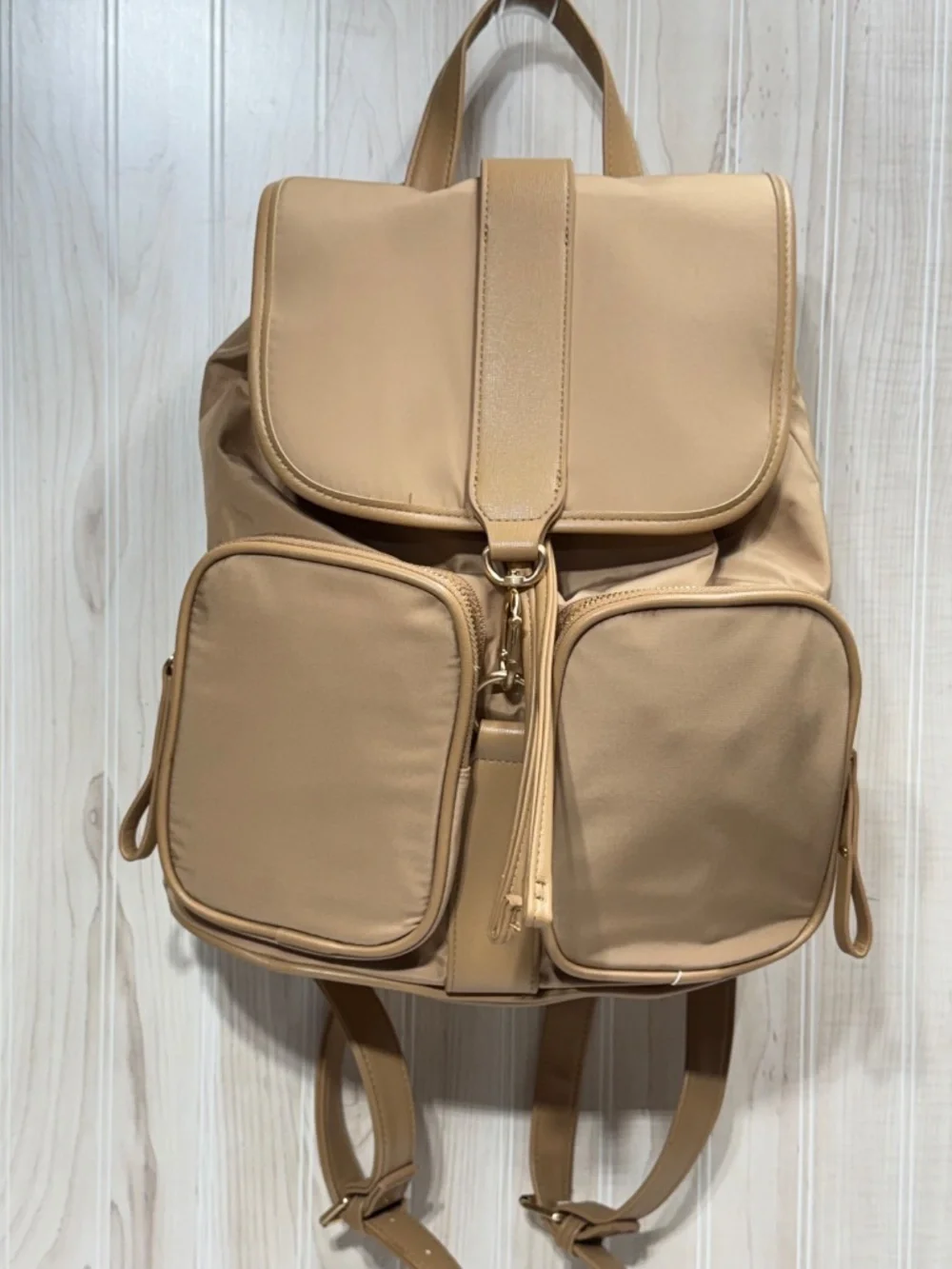 Tan backpack - Picture 3 of 4